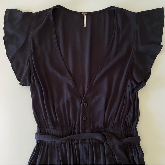 Free People Ruffle Your Feathers Deep V Flutter Sleeve Jumpsuit Black XS - Picture 10 of 13